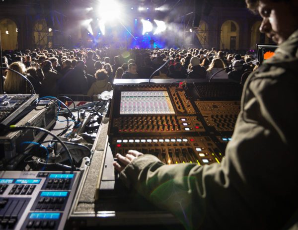 Show Technologies Ex Otago Comune di Genova Capodanno